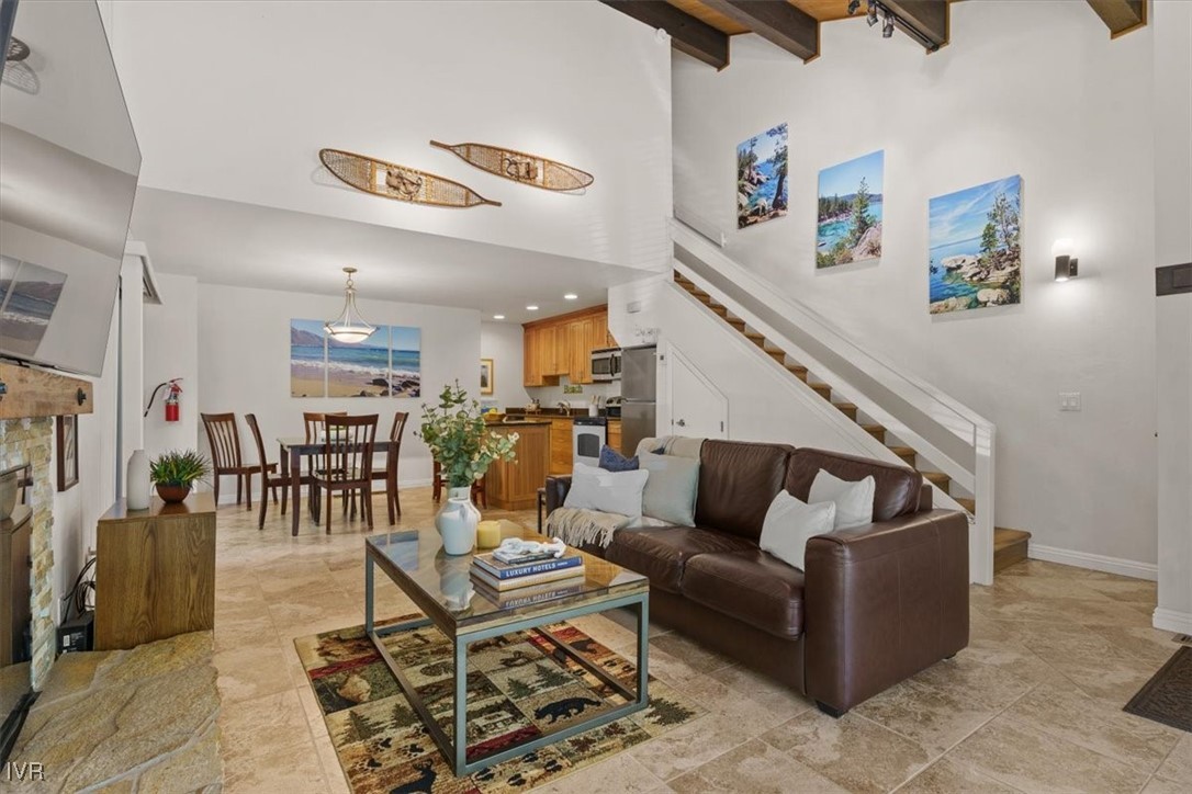 136 Juanita Drive 40