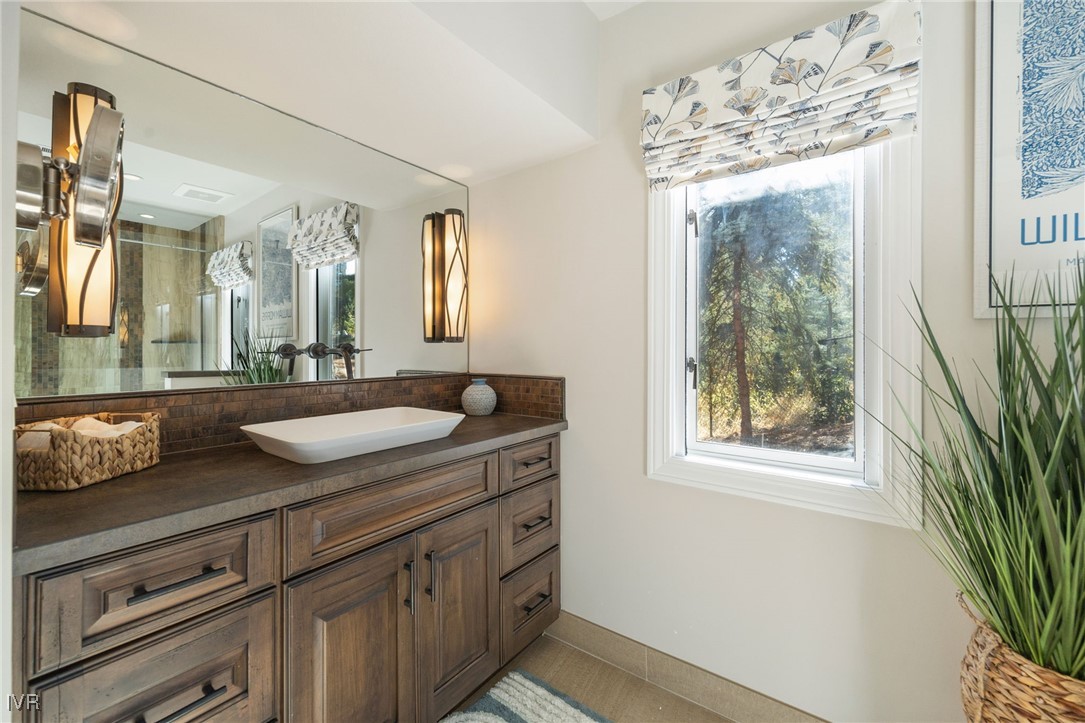 120 State Route 28 3