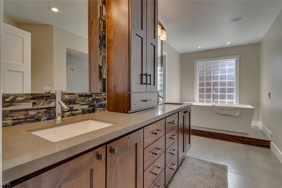 539 Spencer Way