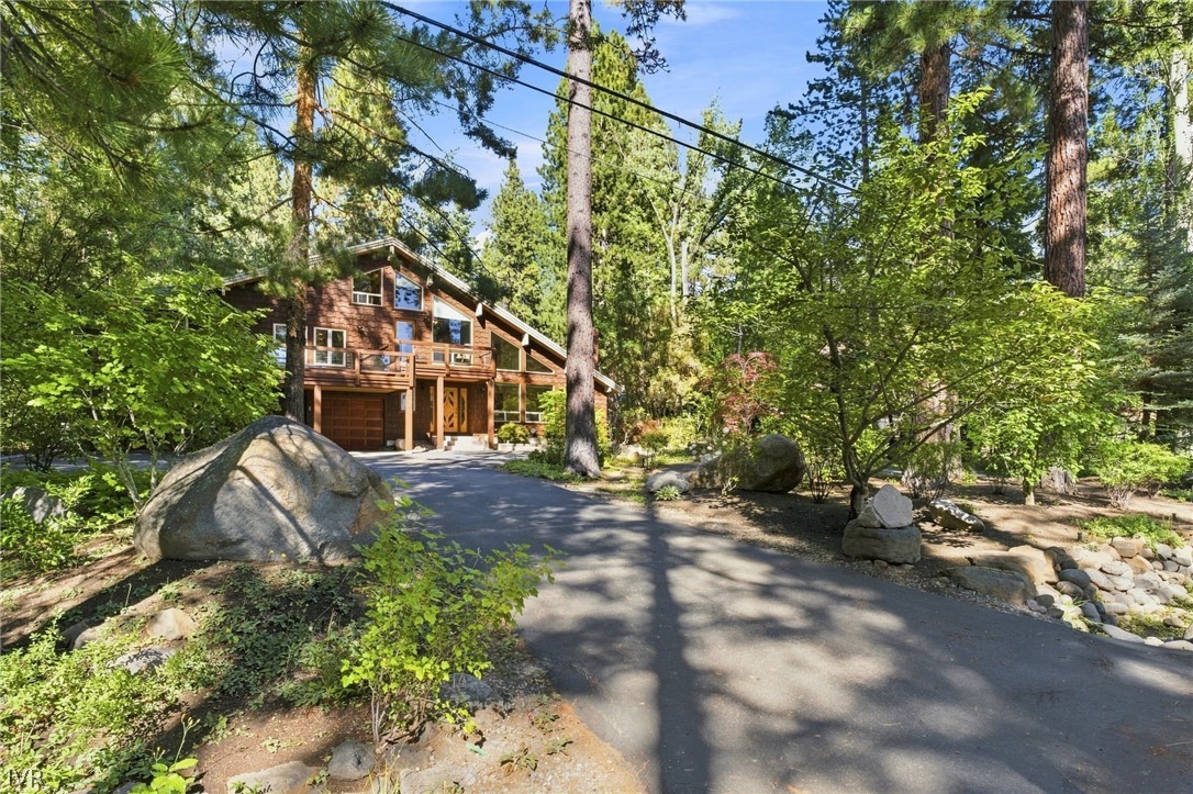 854 Lakeshore Boulevard