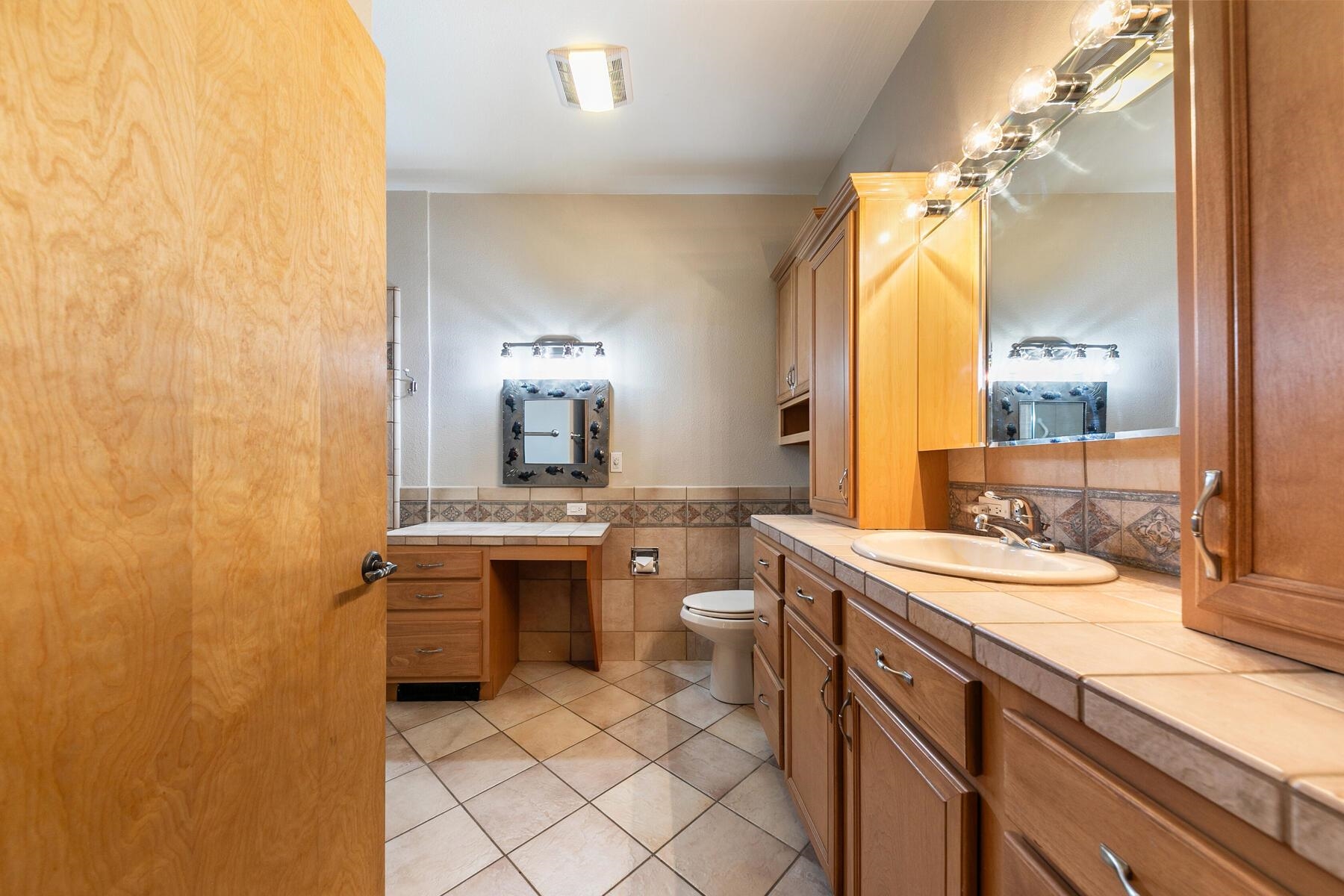 11431 Northwoods Boulevard Unit: 2