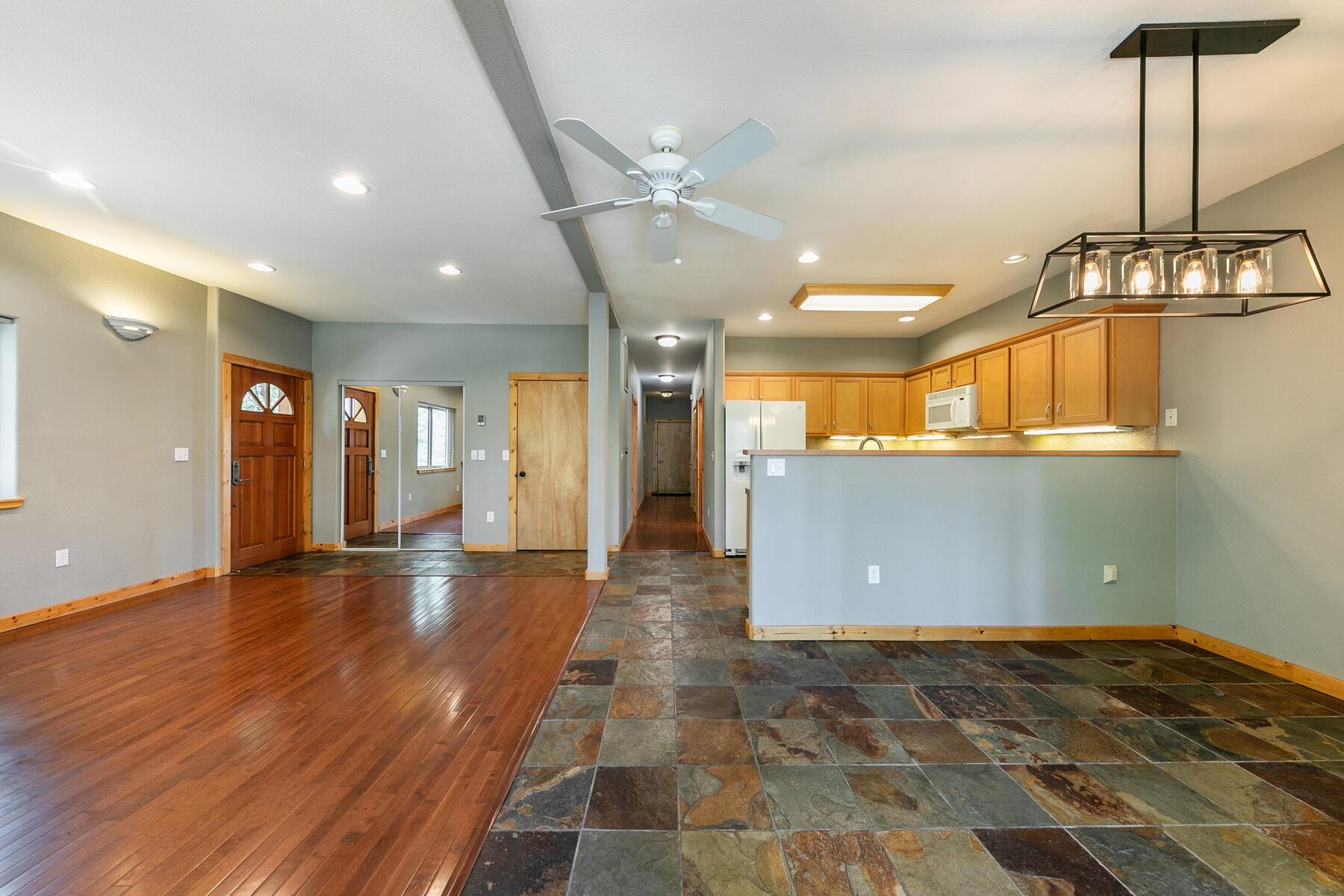 11431 Northwoods Boulevard Unit: 2