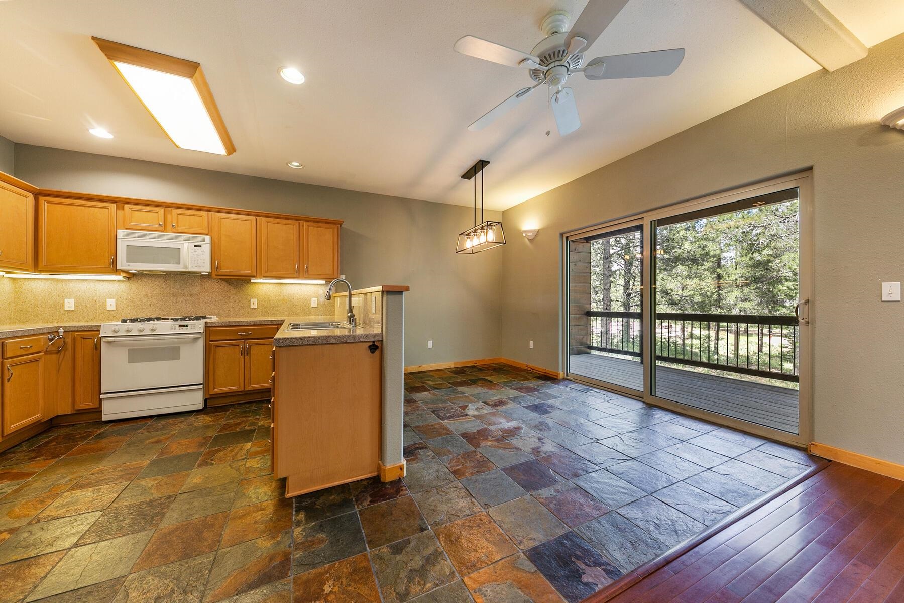 11431 Northwoods Boulevard Unit: 2