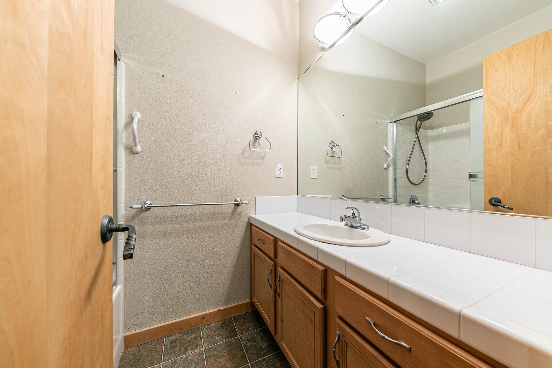11431 Northwoods Boulevard Unit: 2