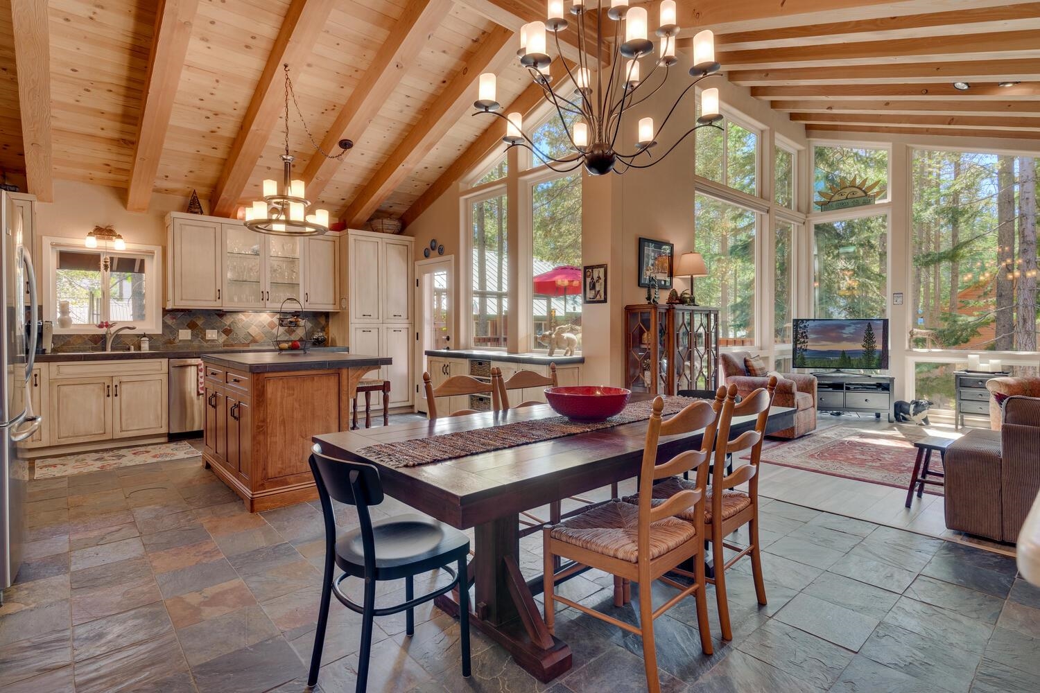 12182 Oslo Drive