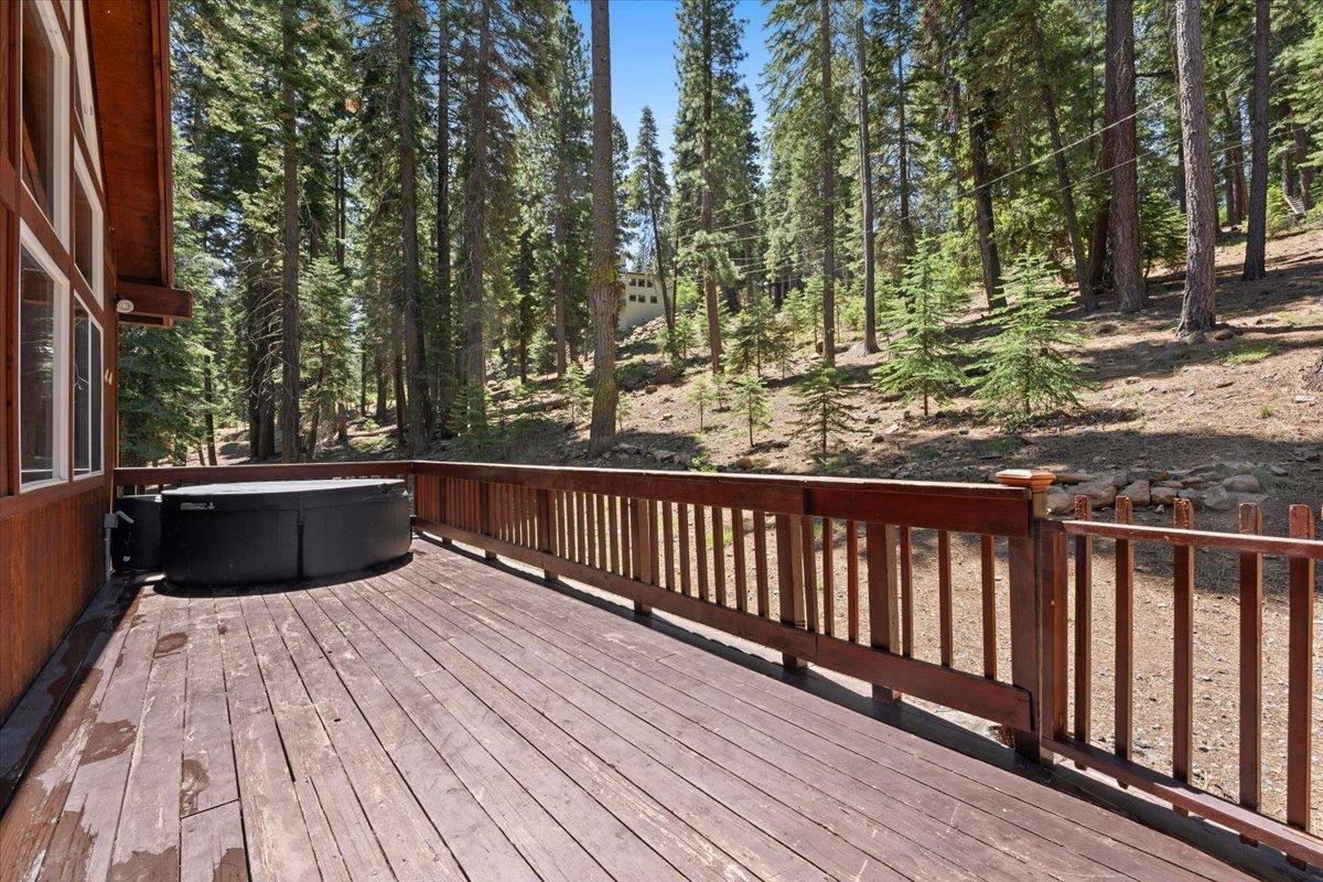 12480 Rainbow Drive
