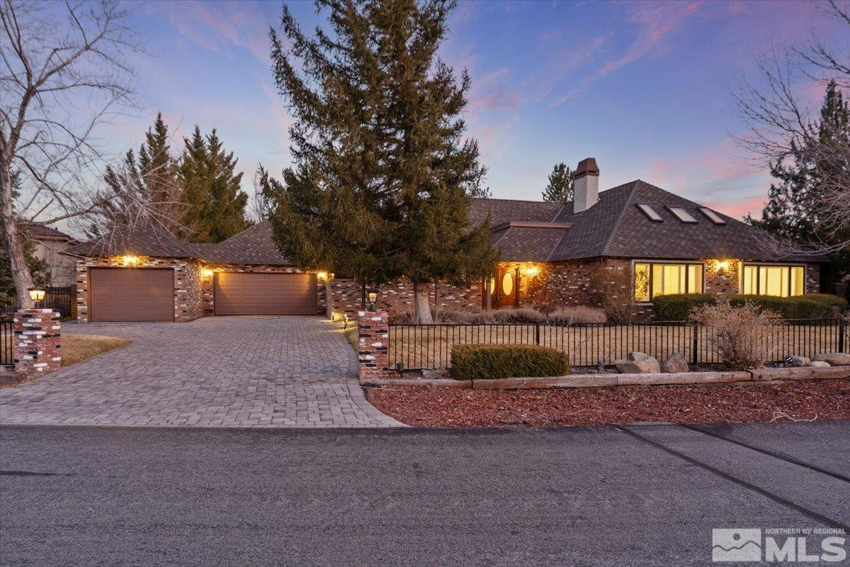415 Old Washoe Circle