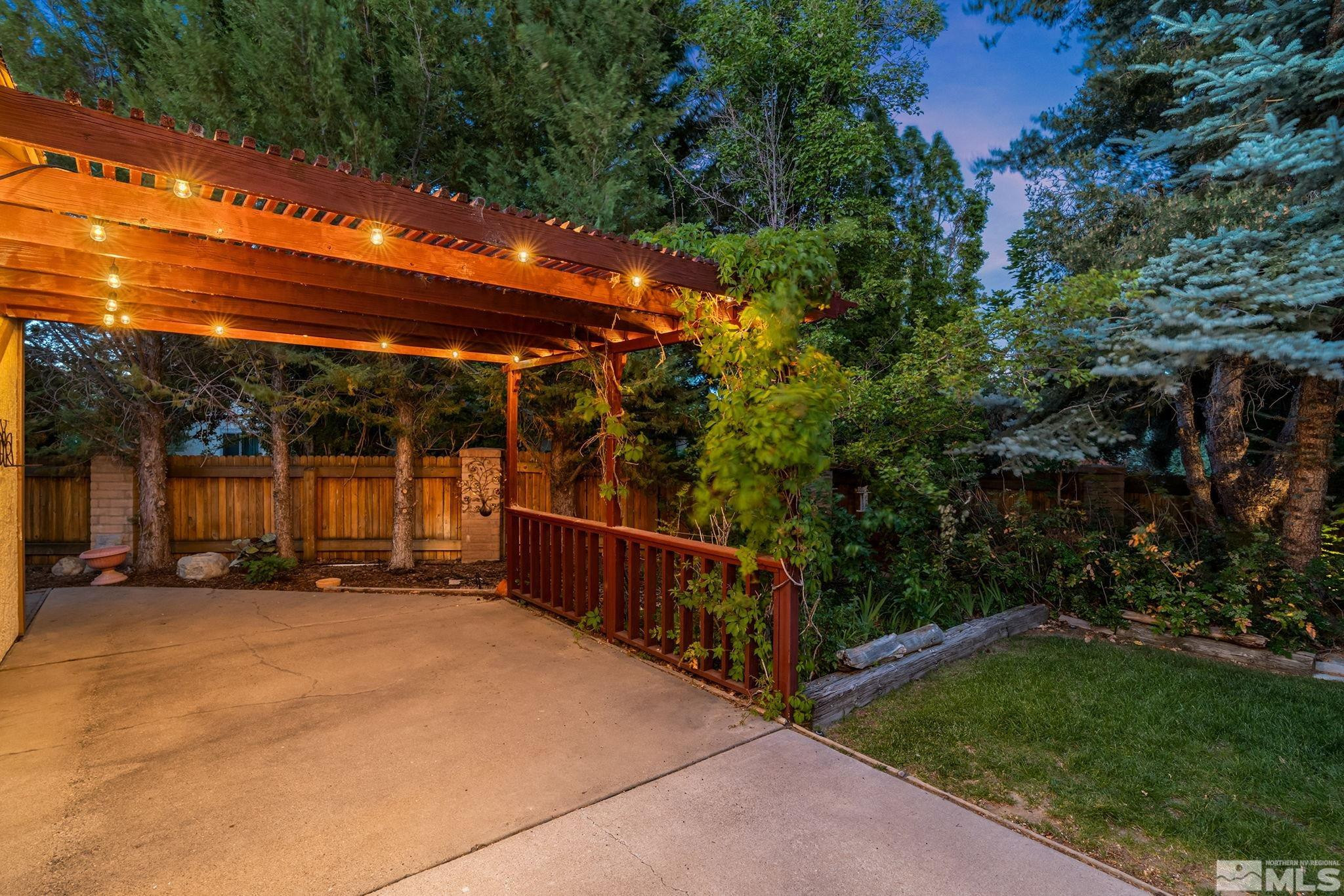 415 Old Washoe Circle