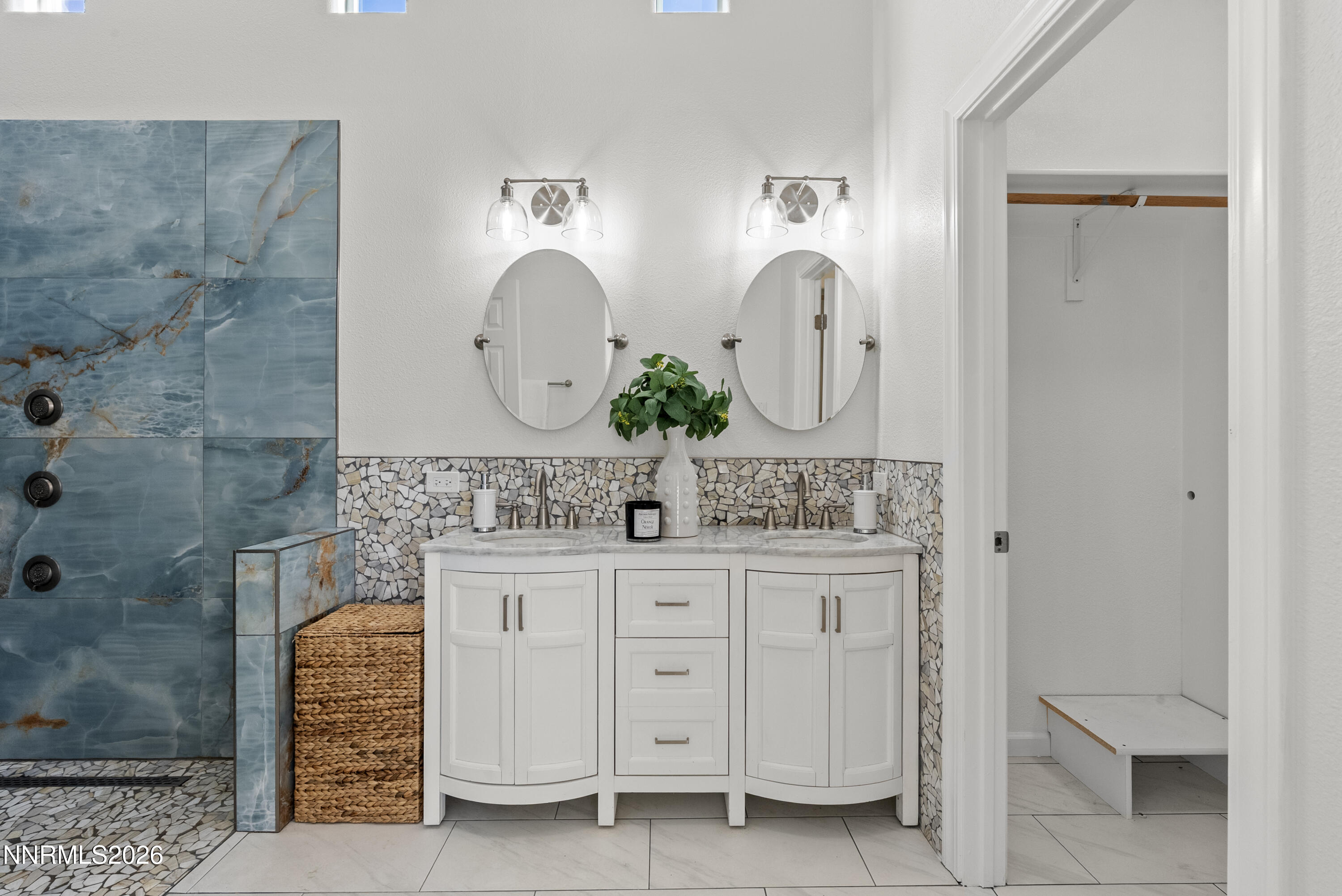 325 Old Washoe Circle