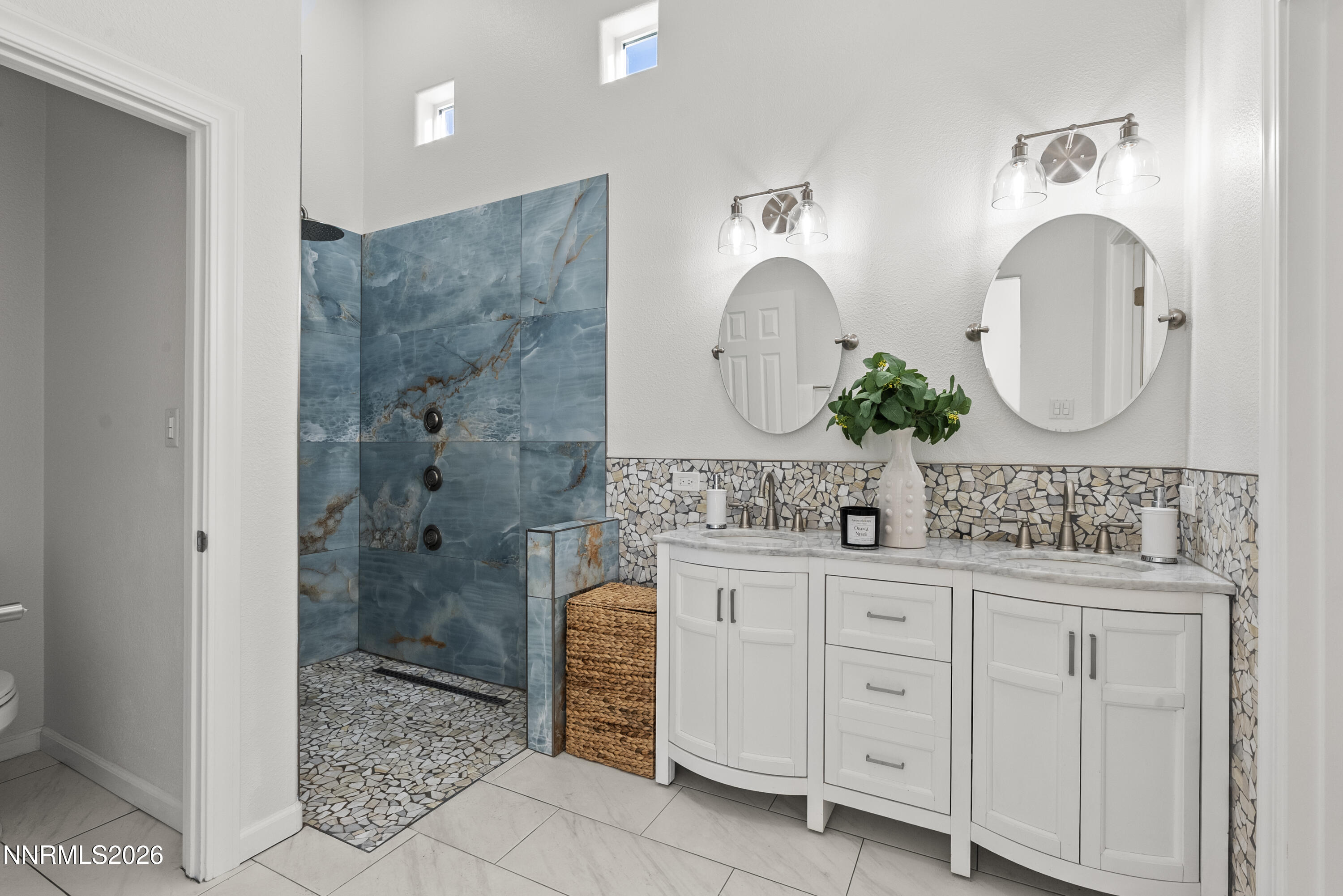 325 Old Washoe Circle