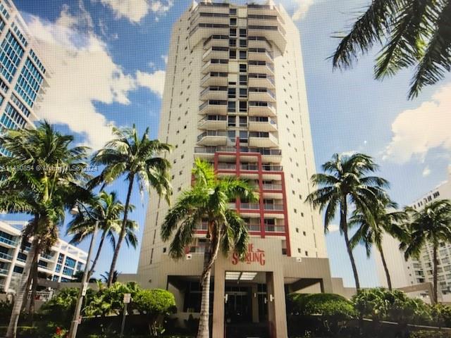 6767 Collins Ave # 909