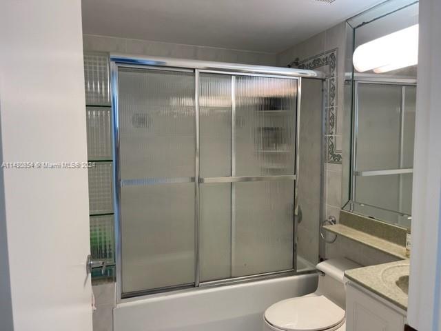 6767 Collins Ave # 909