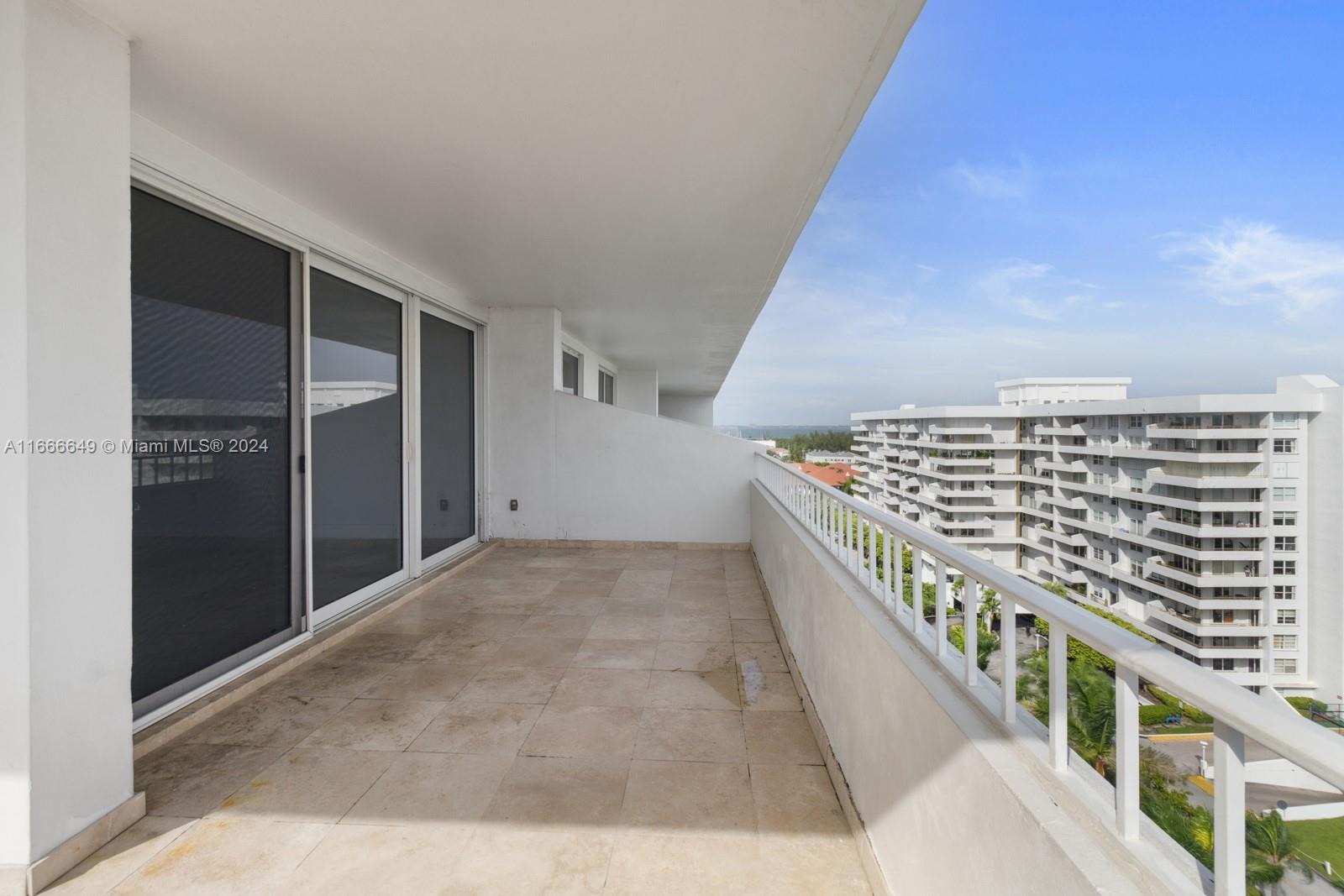 199 Ocean Lane Dr # 1208