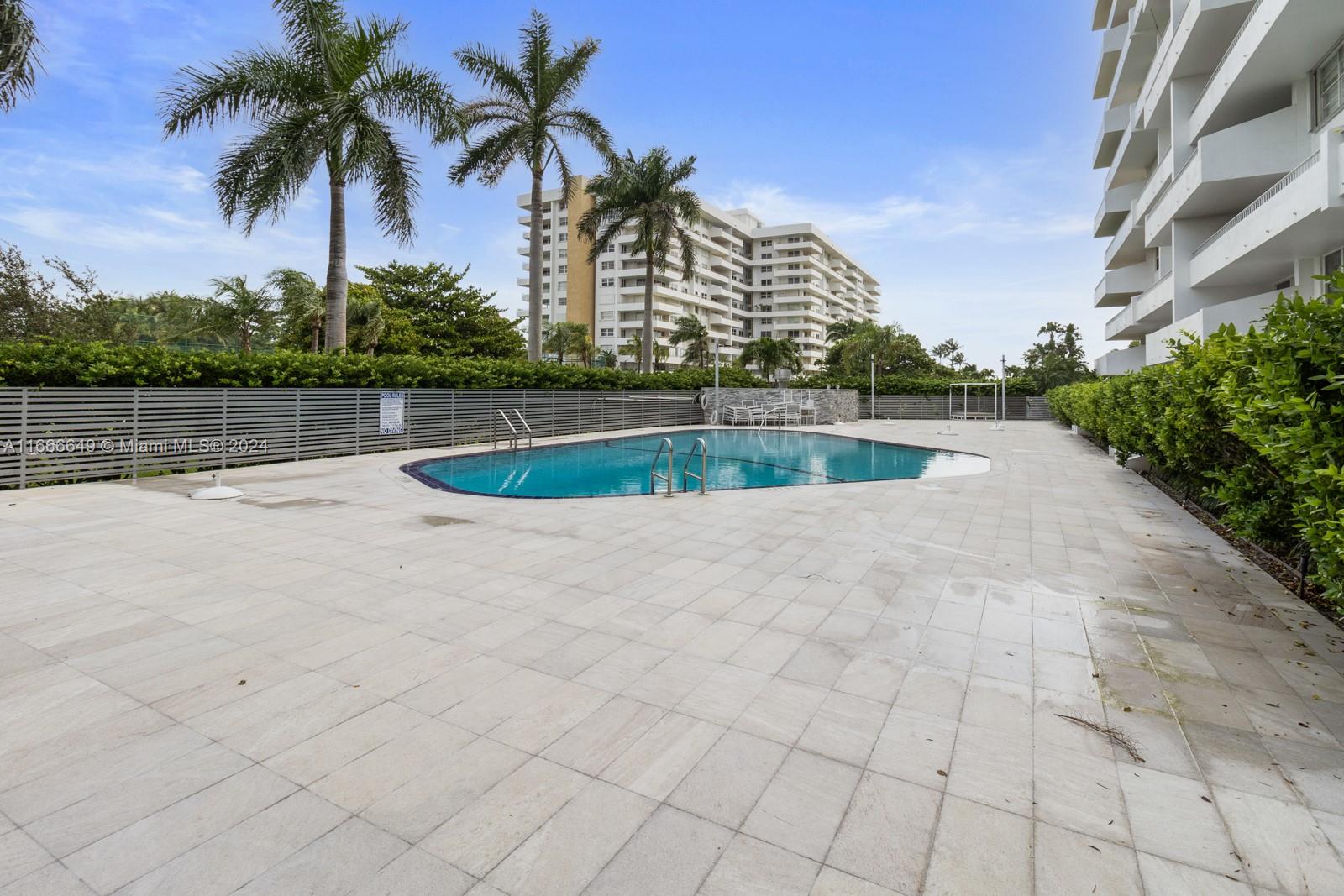 199 Ocean Lane Dr # 1208
