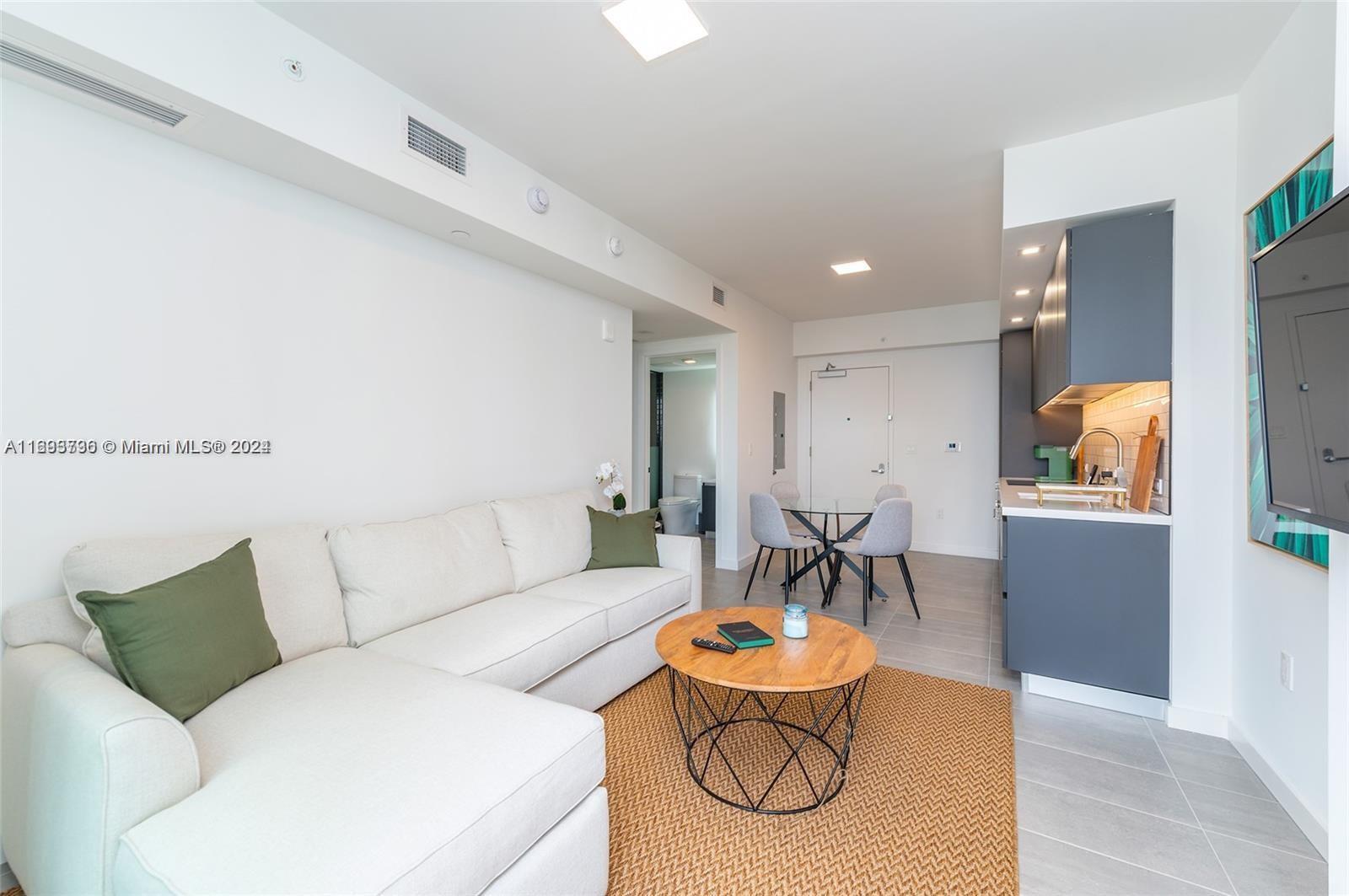 227 NE 2nd St # 1605