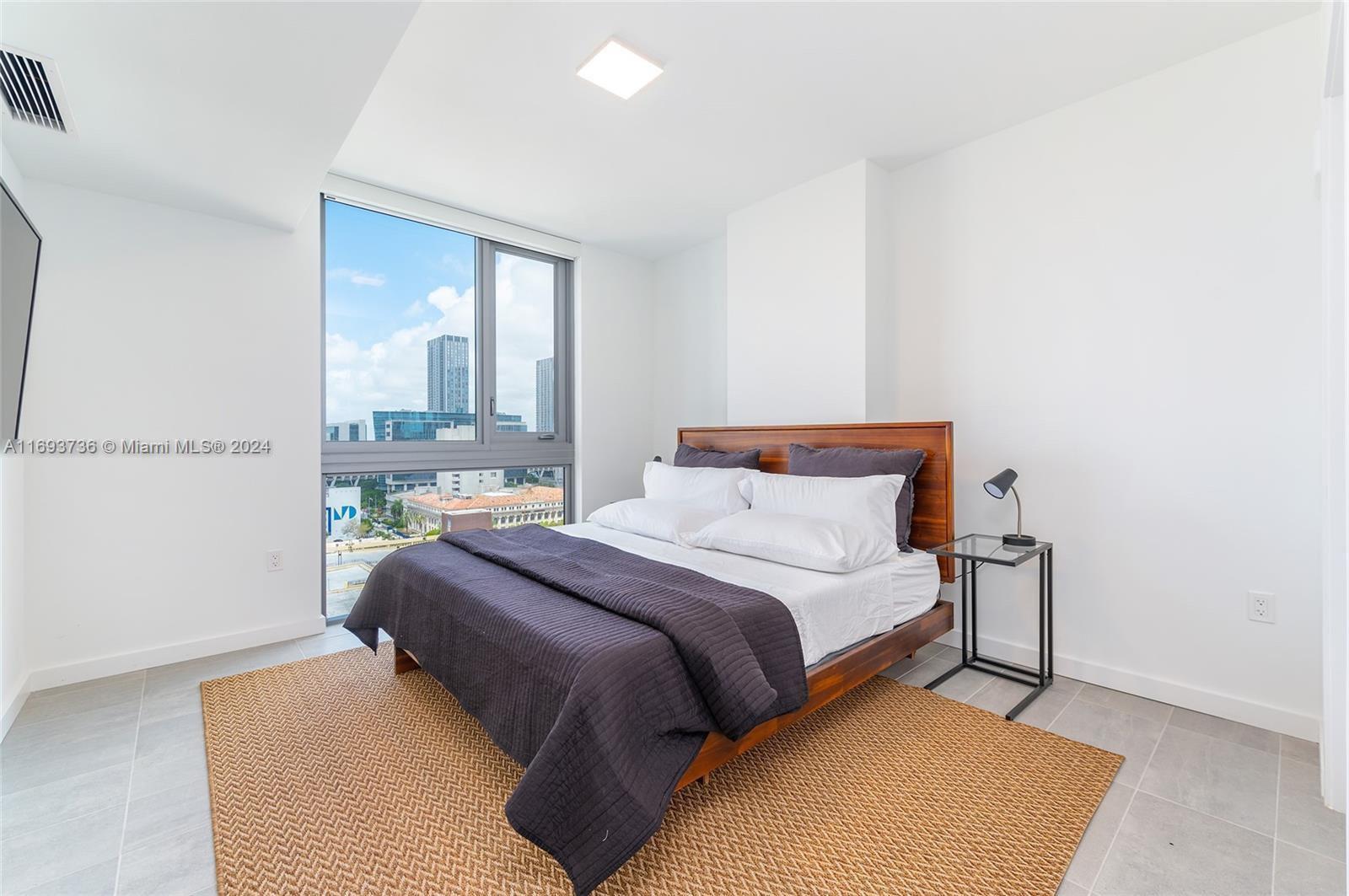 227 NE 2nd St # 1605