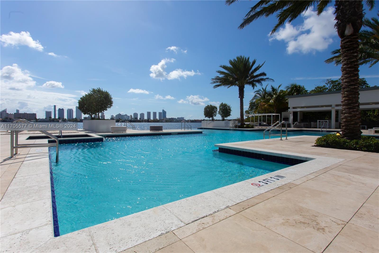 17111 Biscayne Blvd # 1510