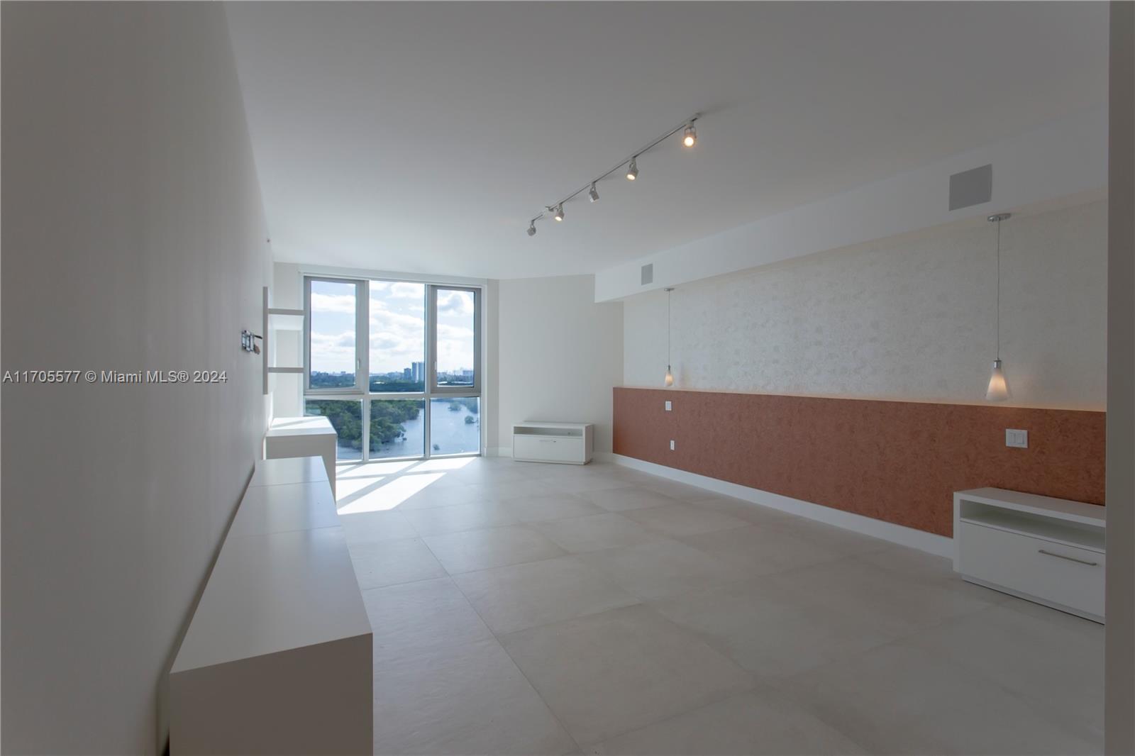 17111 Biscayne Blvd # 1510