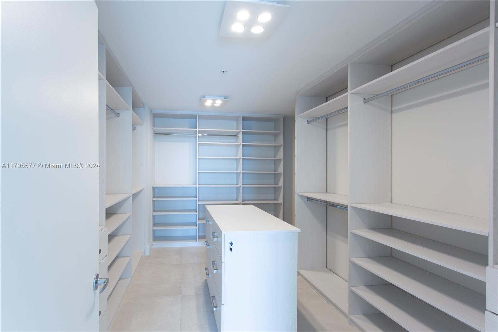 17111 Biscayne Blvd # 1510
