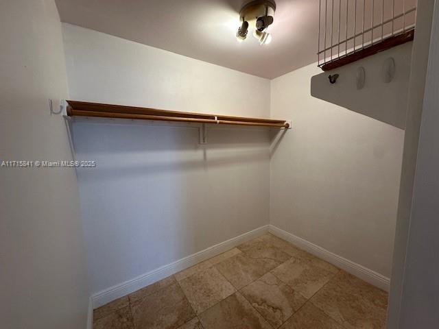 550 Ocean Dr # 3G