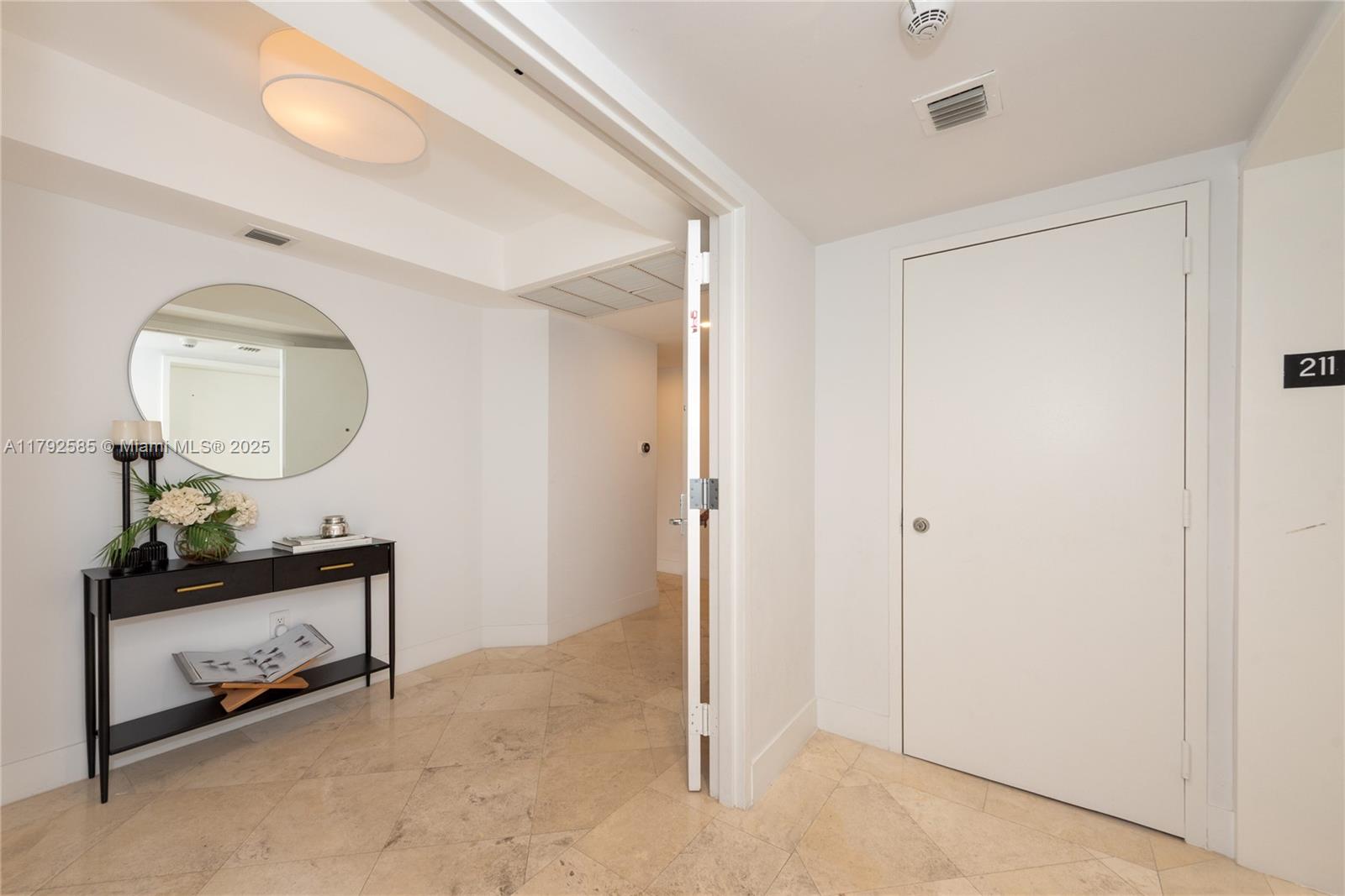 765 Crandon Blvd # 211