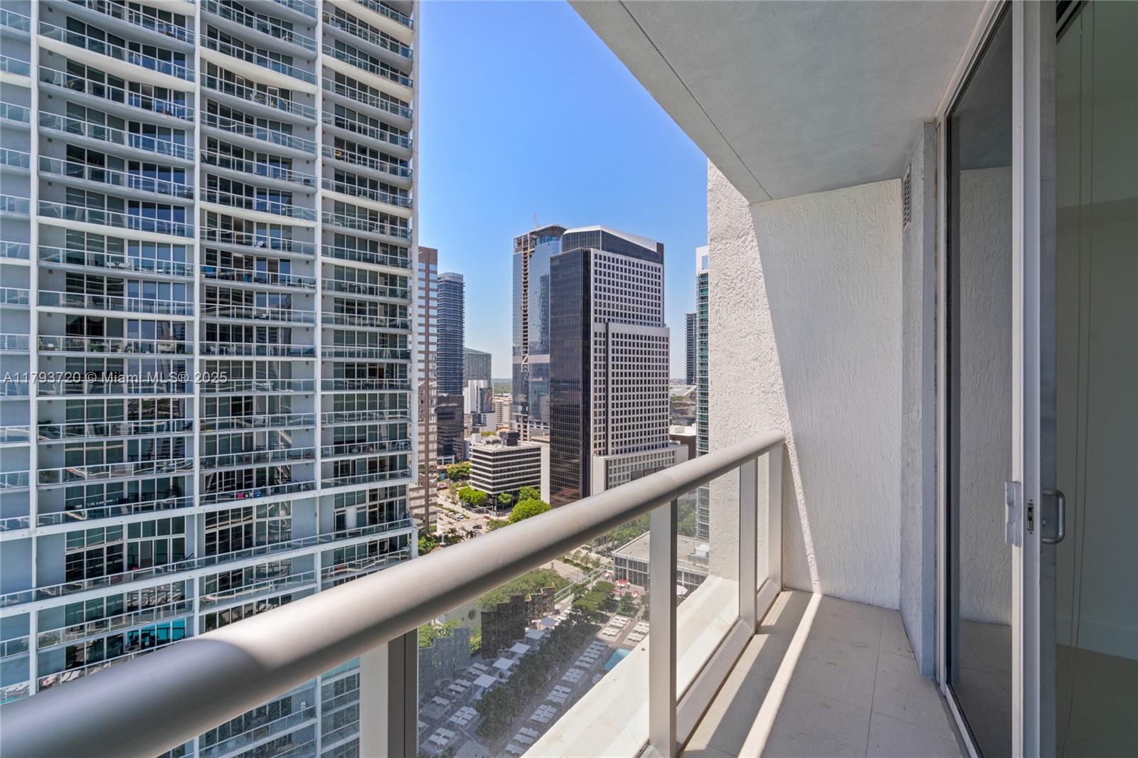 475 Brickell Ave # 2607