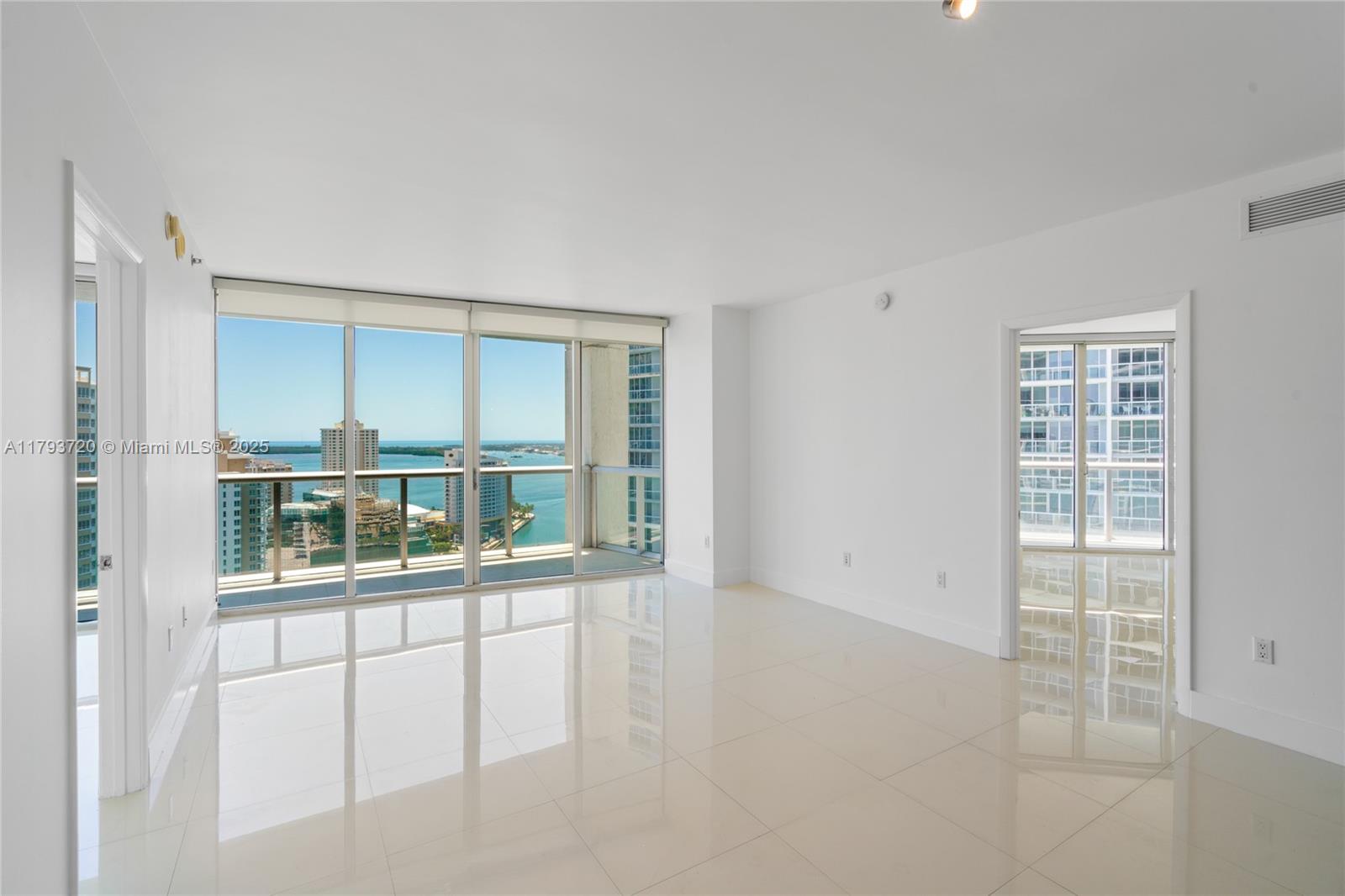 475 Brickell Ave # 2607