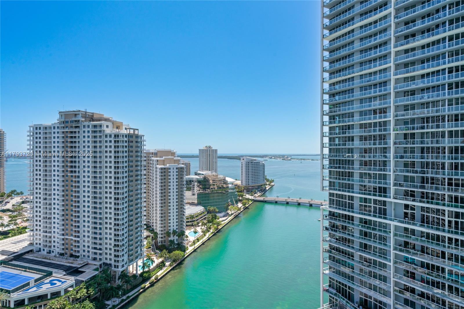 475 Brickell Ave # 2607
