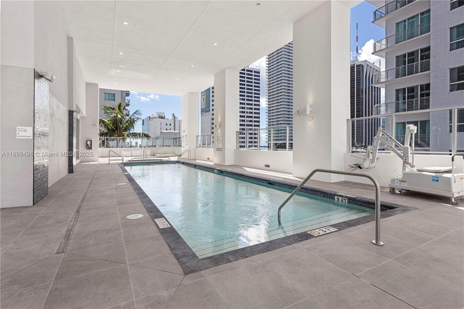 227 NE 2nd St # 2202