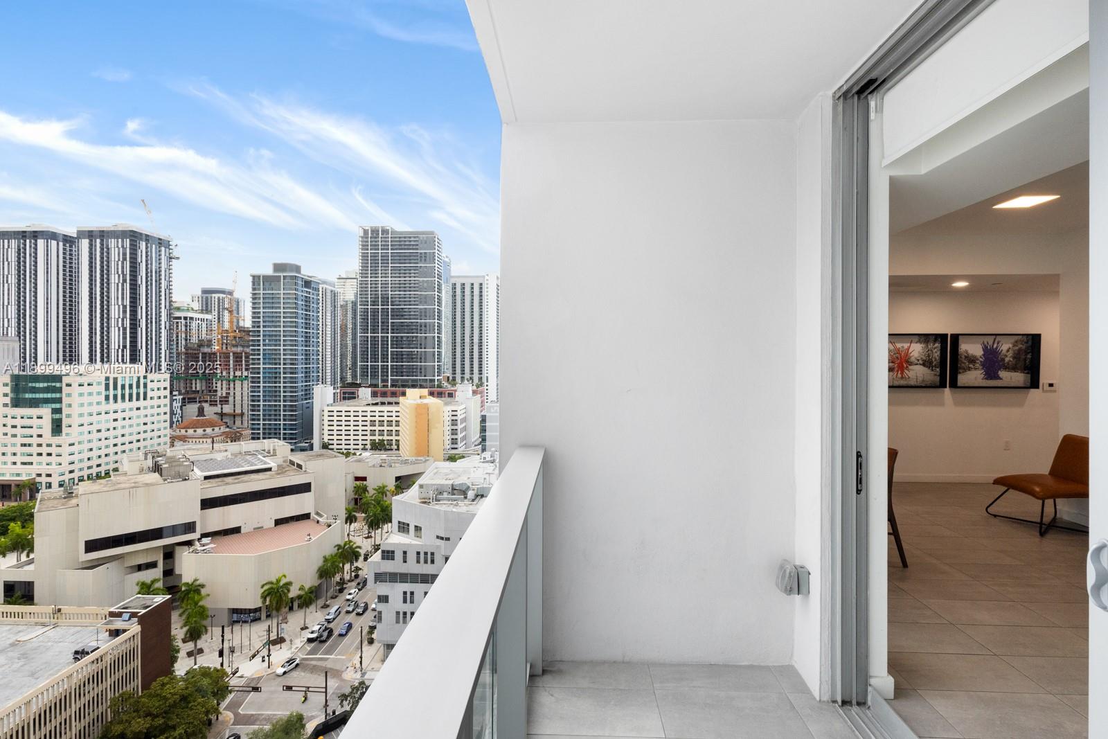 227 NE 2nd St # 2202