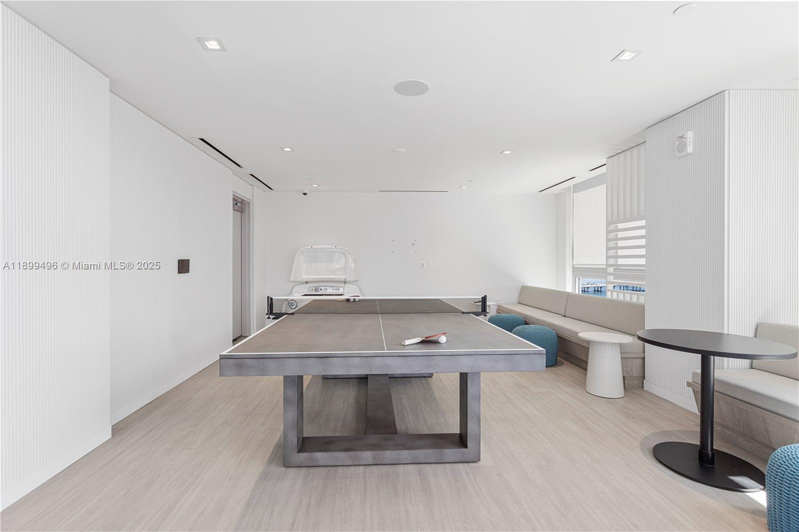 227 NE 2nd St # 2202