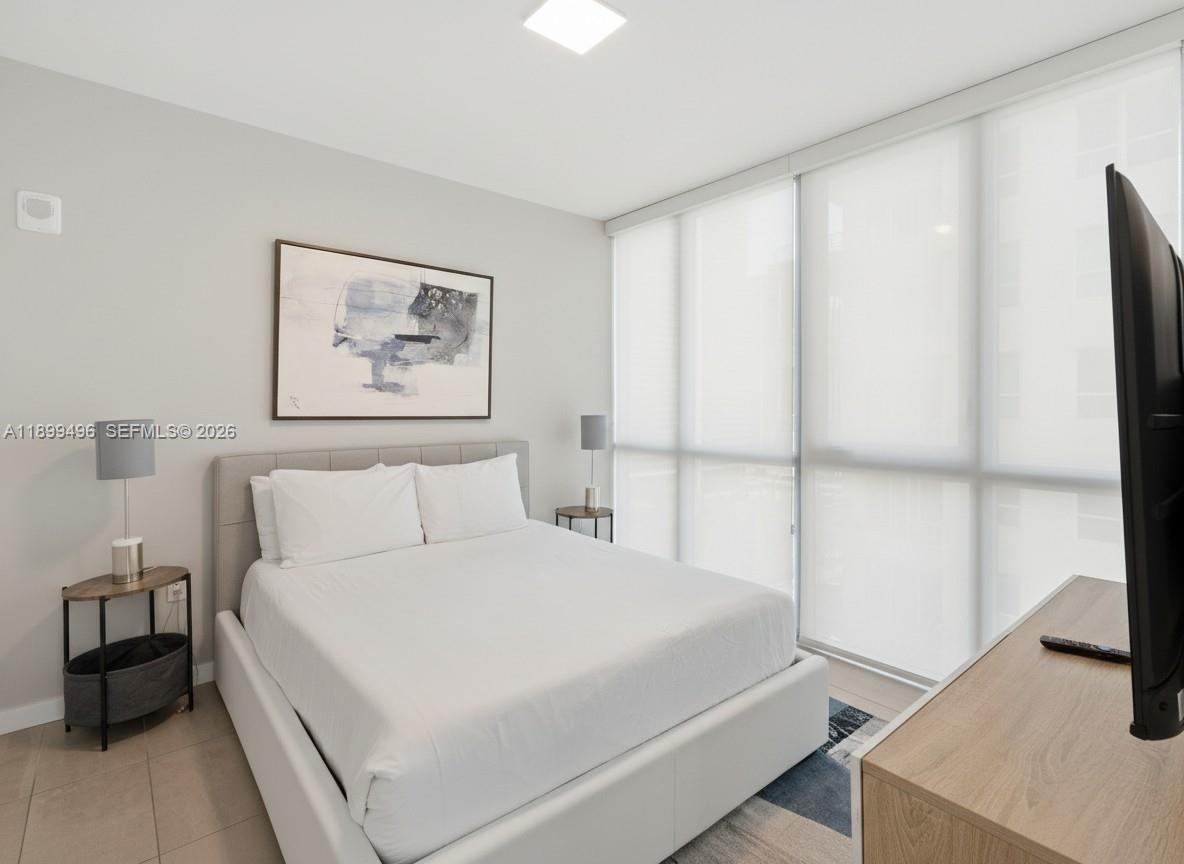 227 NE 2nd St # 2202