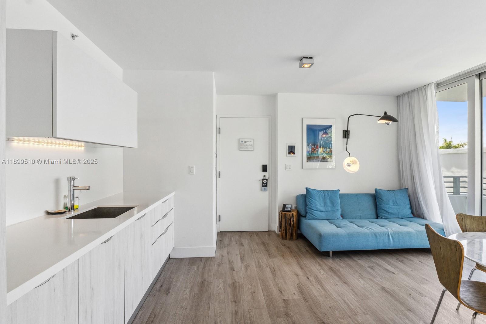 6080 Collins Ave # 302