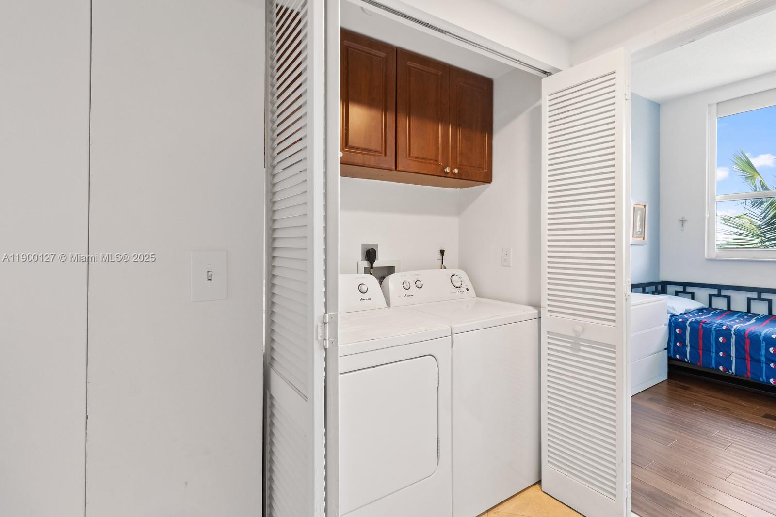 5970 Indian Creek Dr # 504