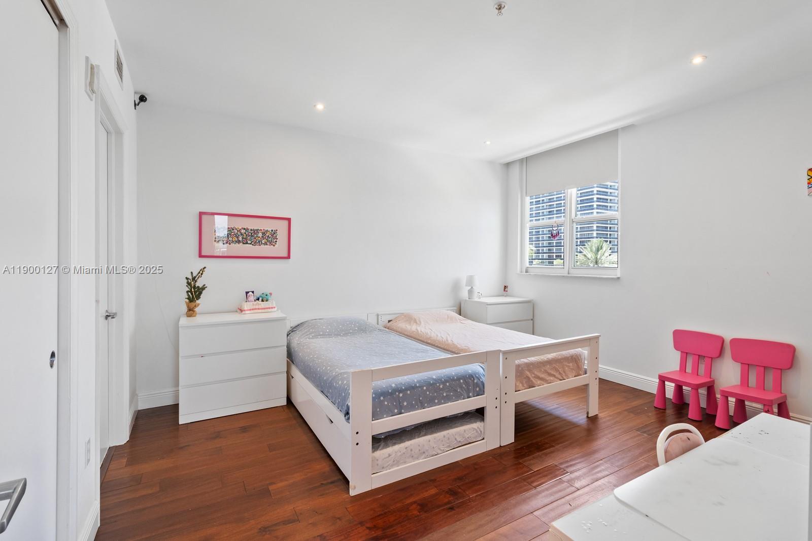 5970 Indian Creek Dr # 504