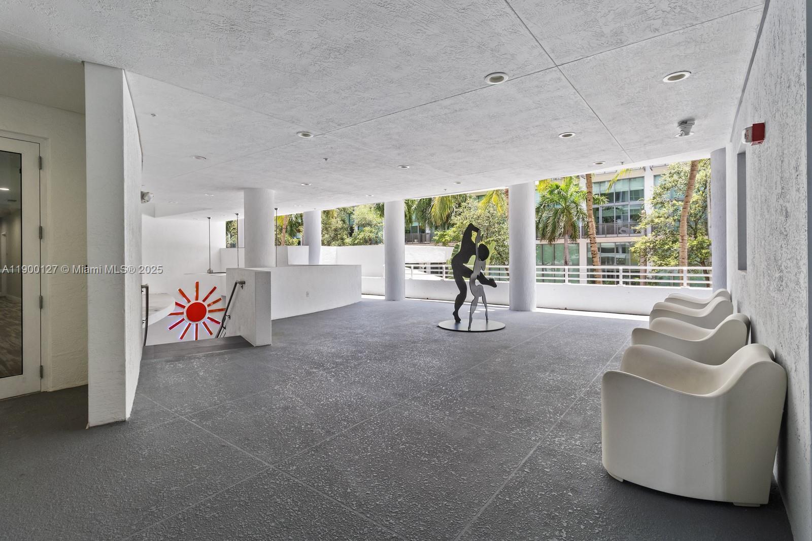 5970 Indian Creek Dr # 504