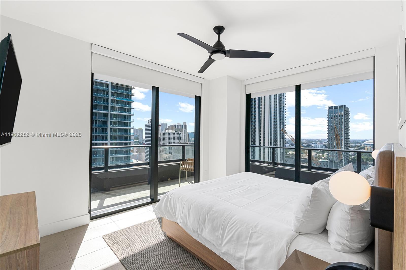 159 NE 6th St # 2405