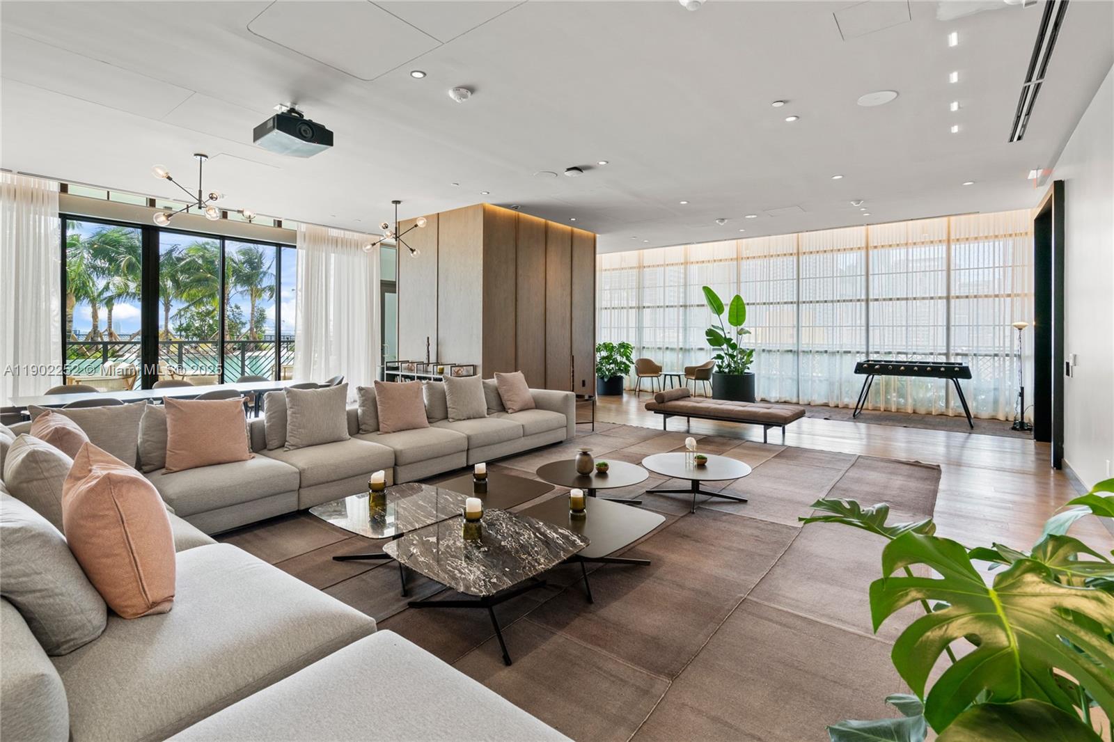 159 NE 6th St # 2405