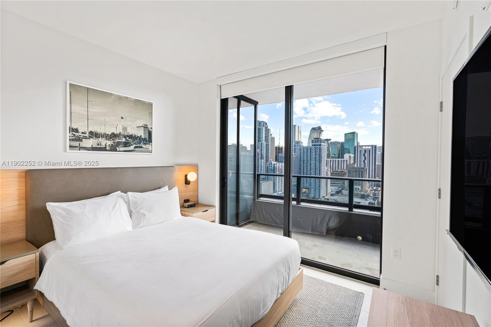 159 NE 6th St # 2405