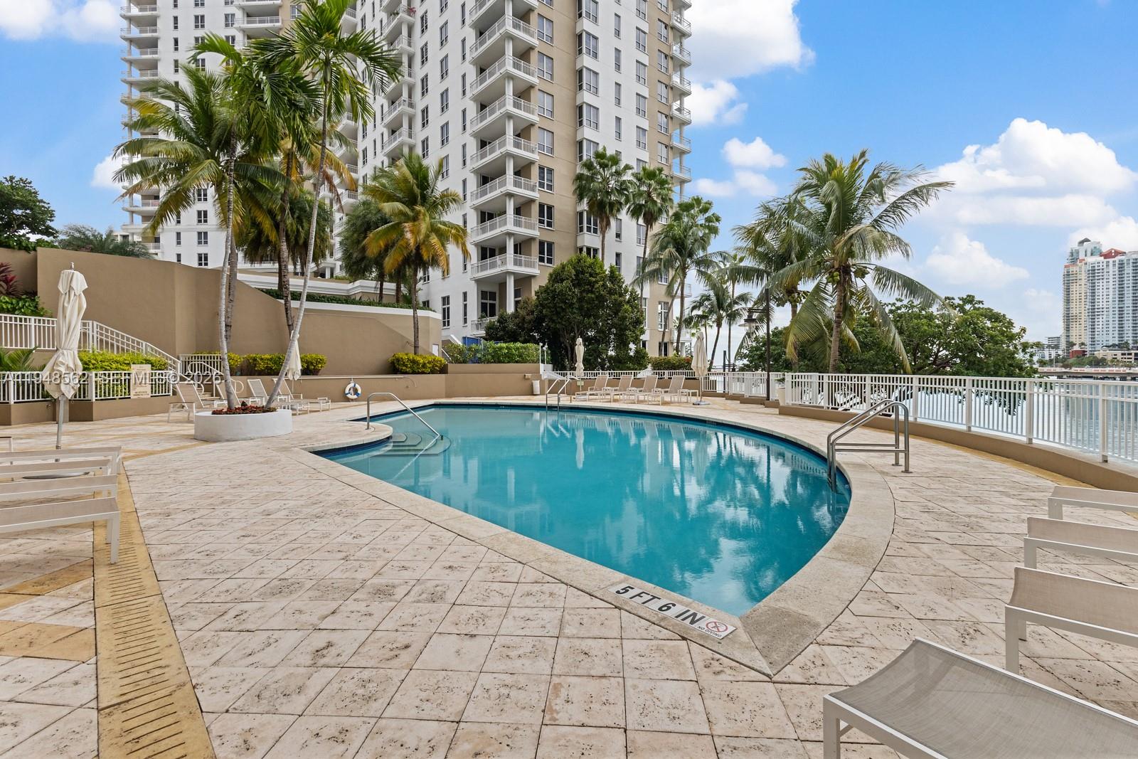 801 Brickell Key Blvd # 1005
