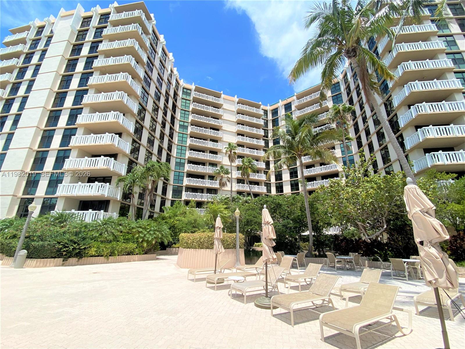 1121 Crandon Blvd # F907