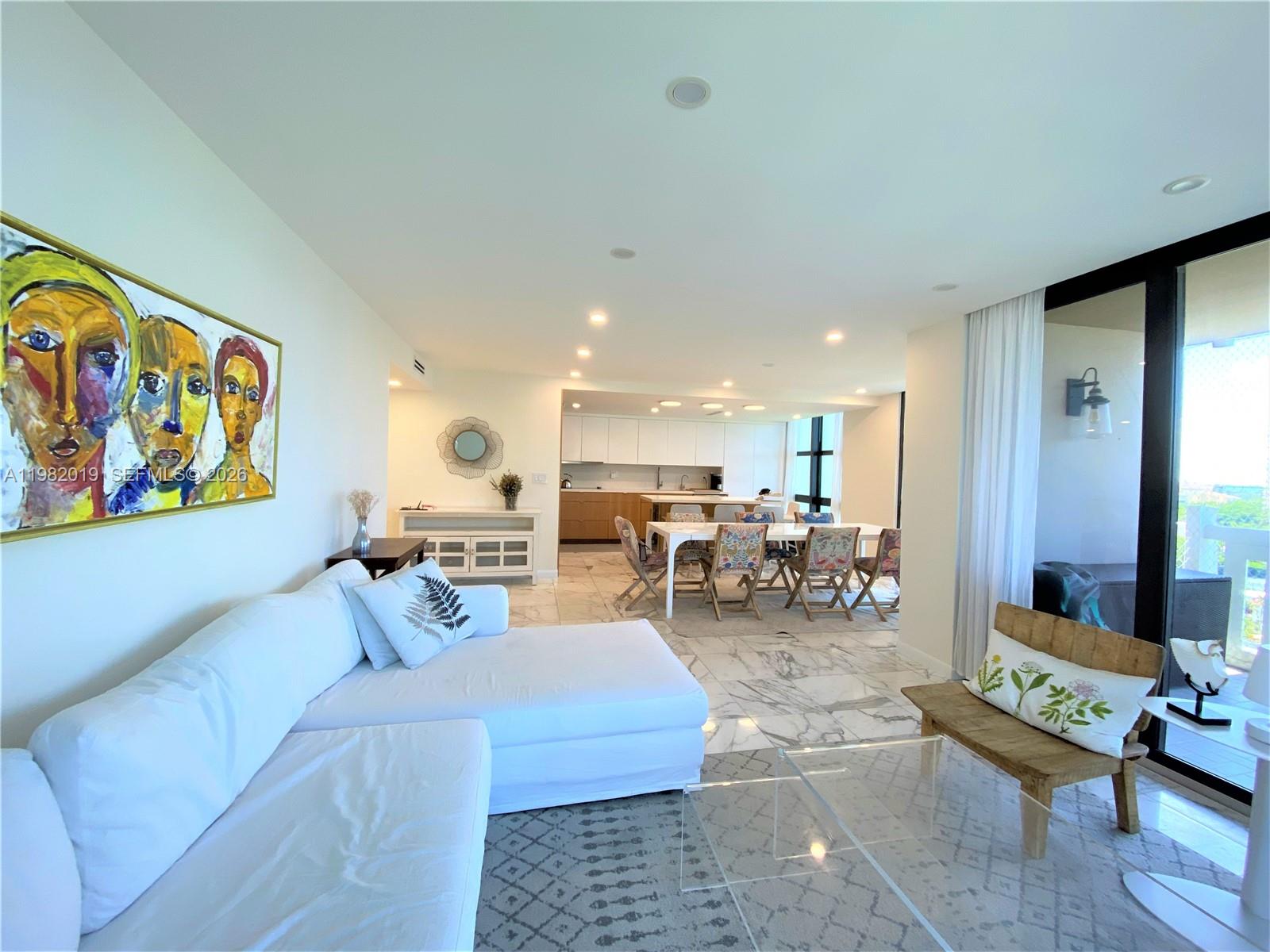 1121 Crandon Blvd # F907