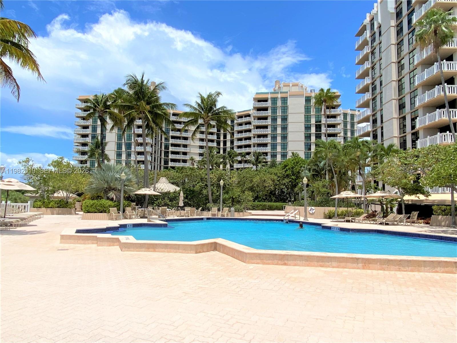 1121 Crandon Blvd # F907