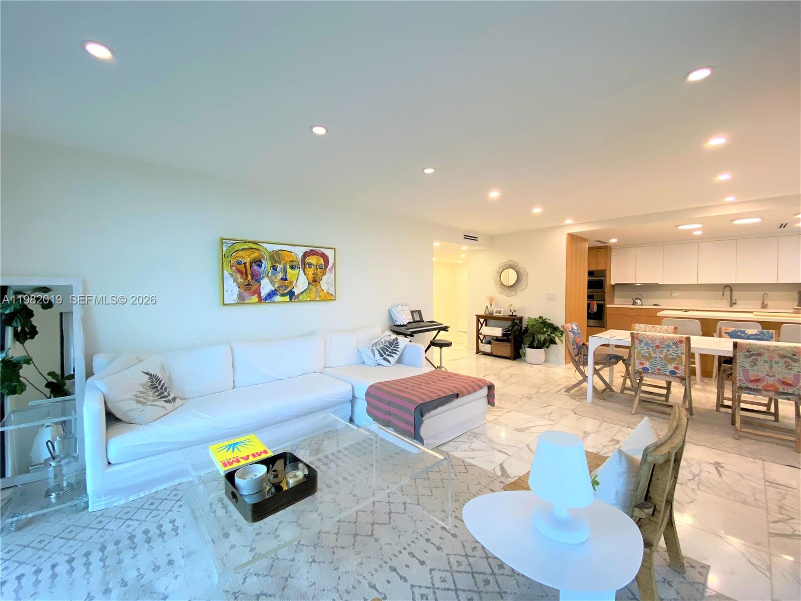 1121 Crandon Blvd # F907