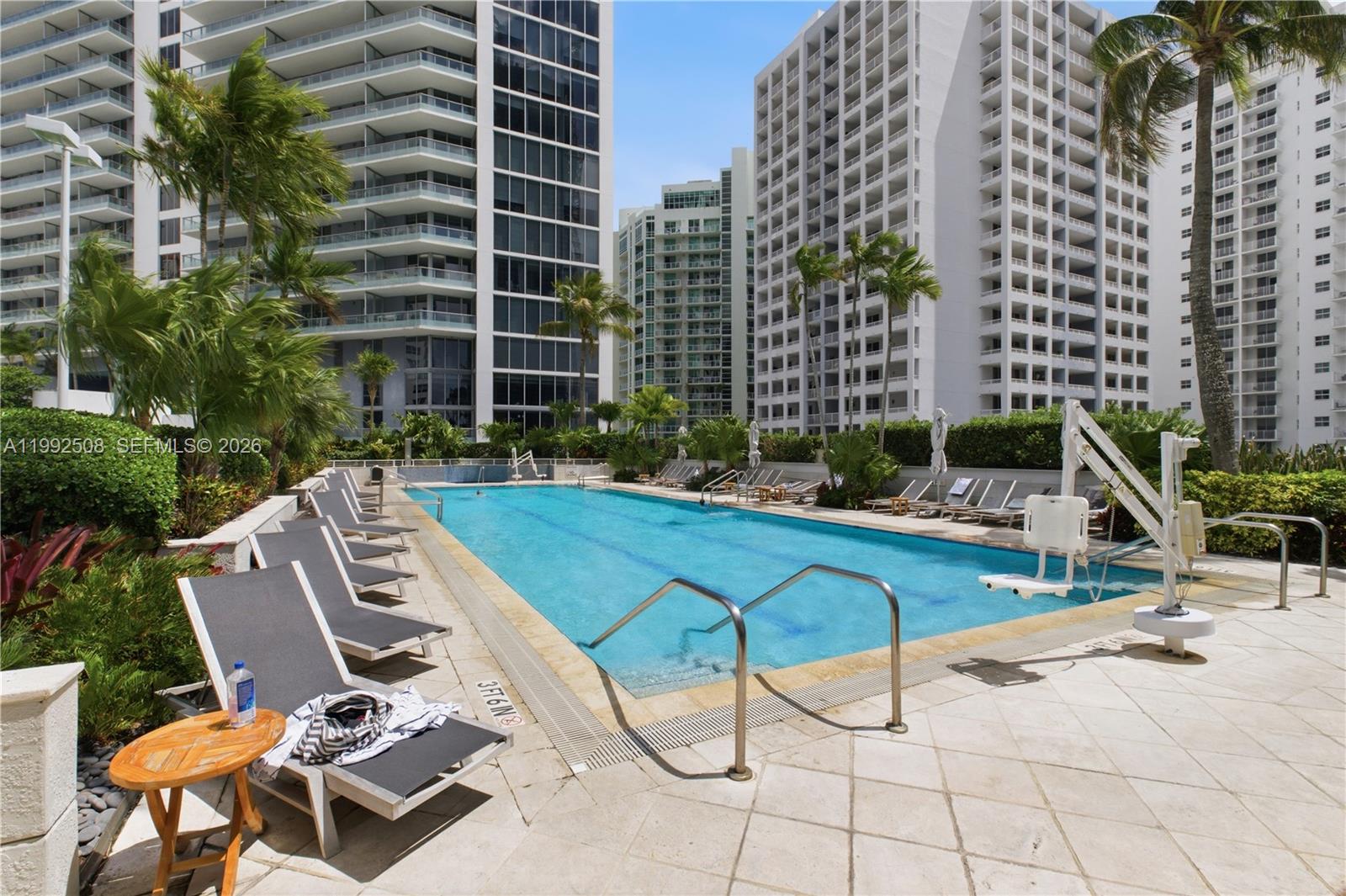 1395 Brickell Ave # 3407