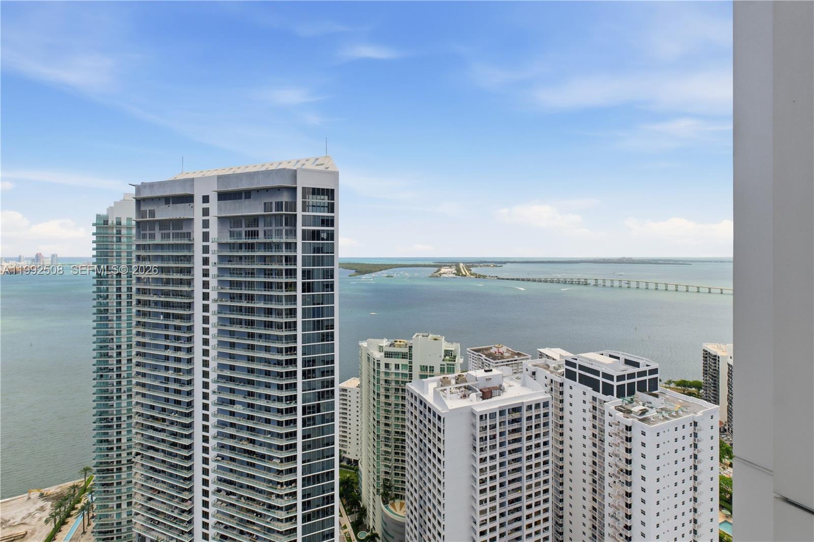 1395 Brickell Ave # 3407