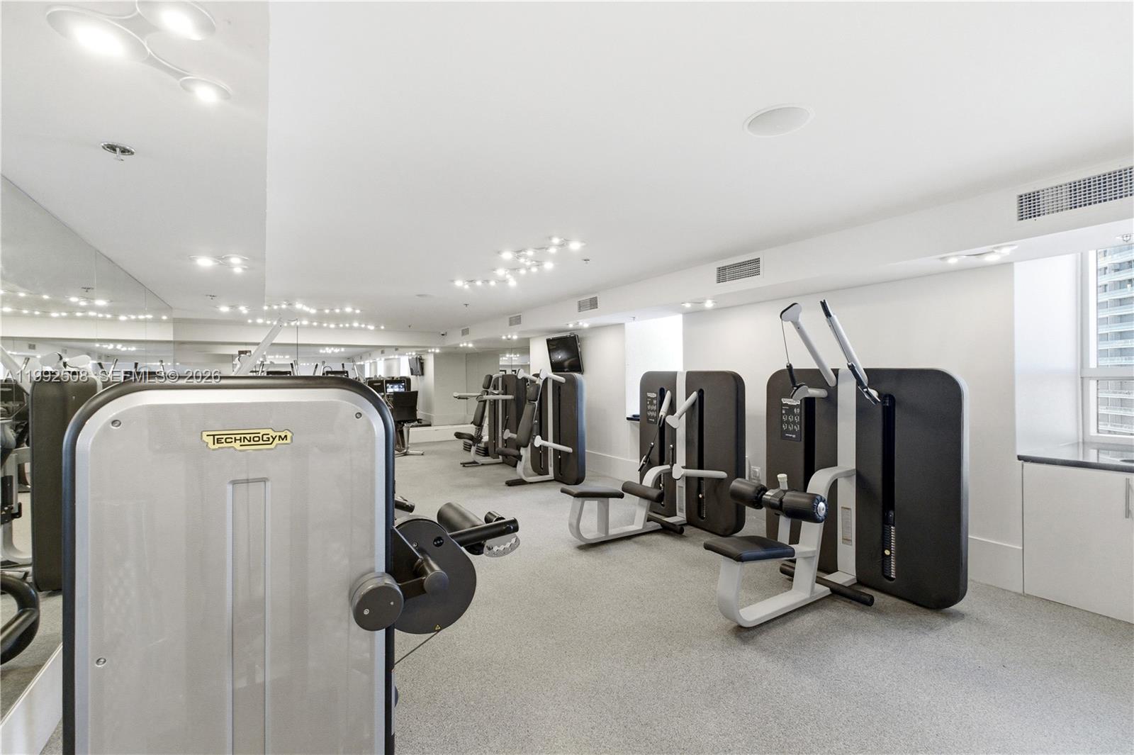 1395 Brickell Ave # 3407