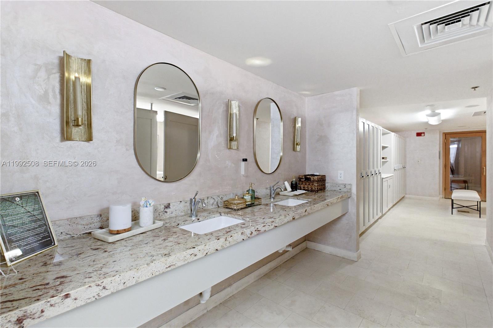 1395 Brickell Ave # 3407