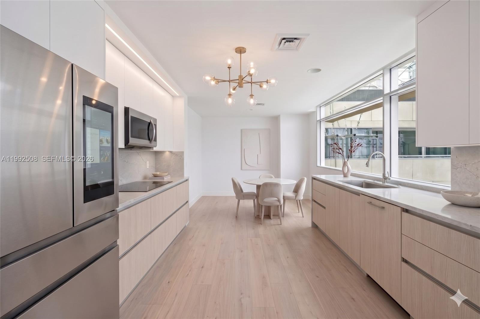 1395 Brickell Ave # 3407