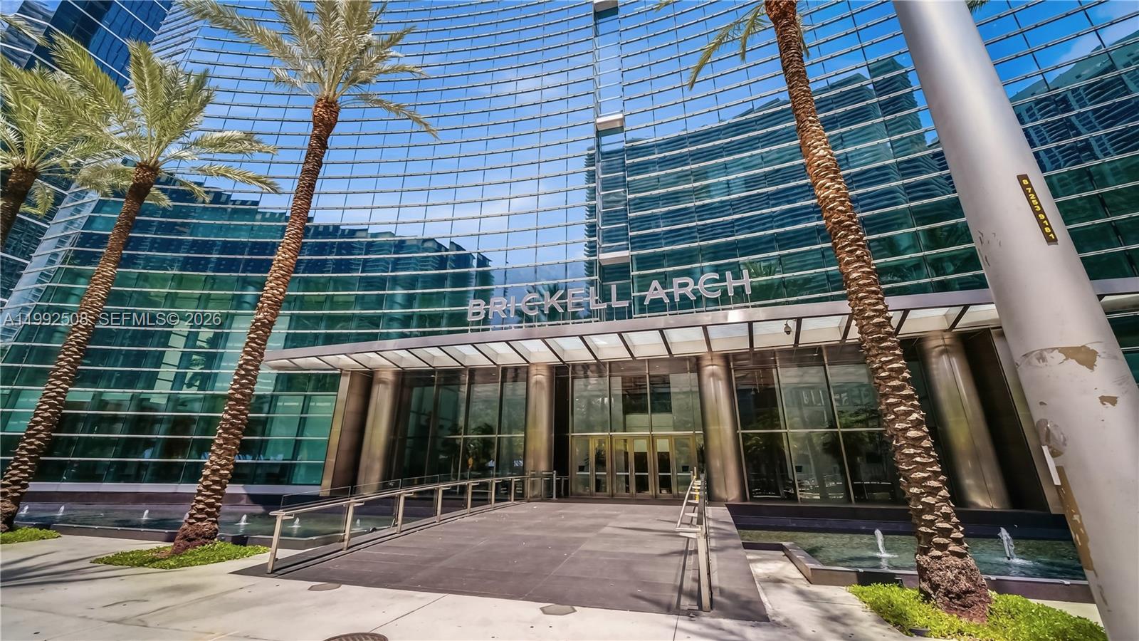 1395 Brickell Ave # 3407